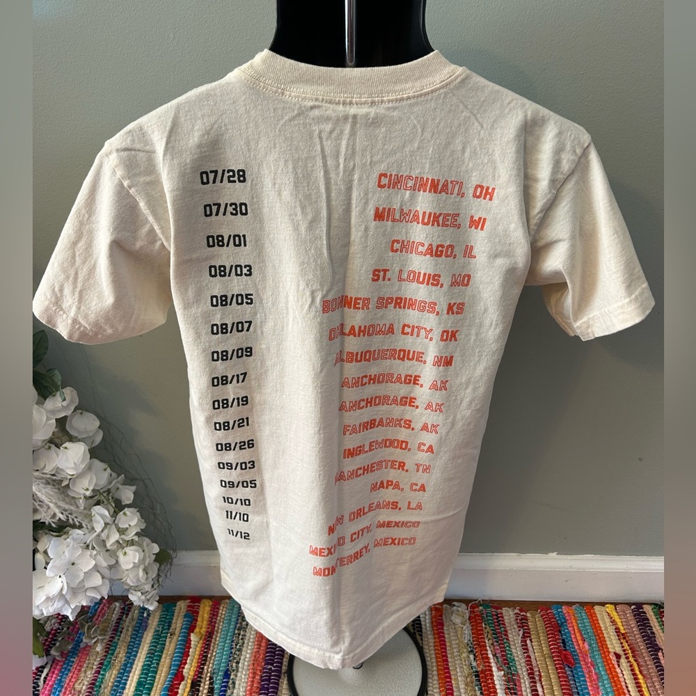 Foo Fighters 2021 Tour Shirt Band Tee Concert Off White Medium - Picture 5 of 8